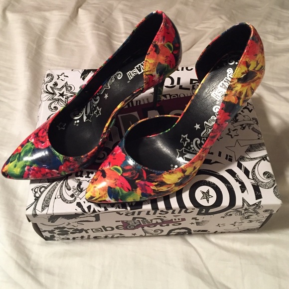 Brash Shoes - New Hot Floral Heels