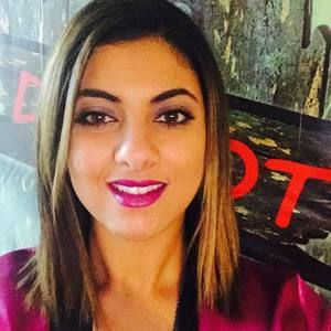 Meet your Posher, Marina