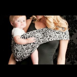 ✨HUGE SALE!✨ Seven Slings Baby Carrier