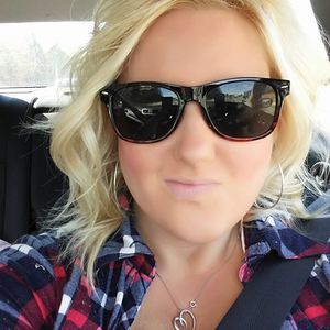 Meet your Posher, Jen