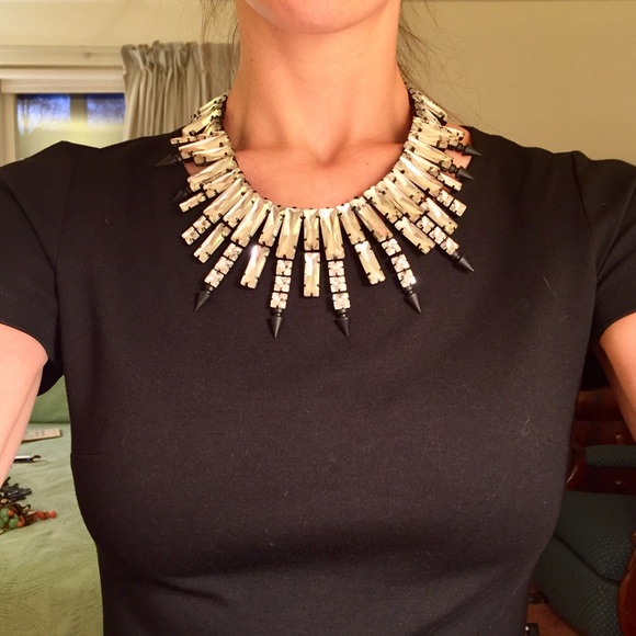SOLD Large rhinestone statement necklace - Picture 3 of 3