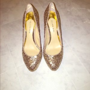 Gianni Bini gold sequin stilettos