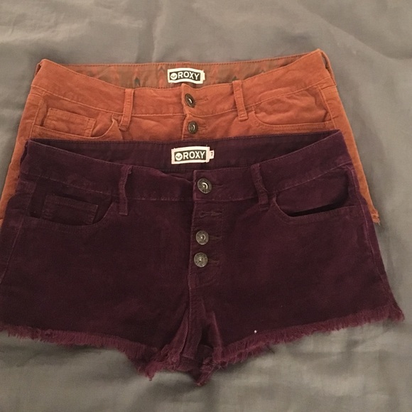 2 pairs of roxy shorts