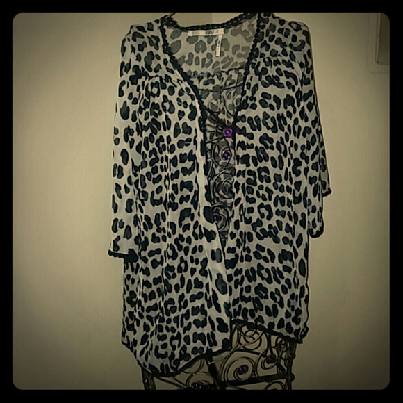 Black and Grey Leopard Print Wrap