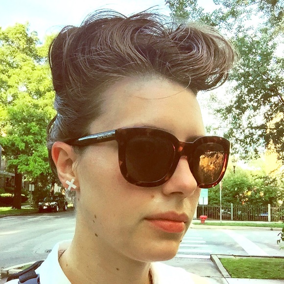 Meet your Posher, Amy - Picture 2 of 4