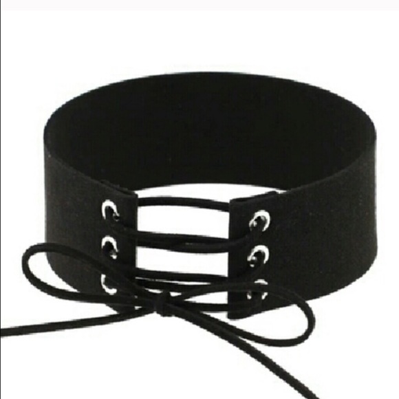 Black suede lace choker