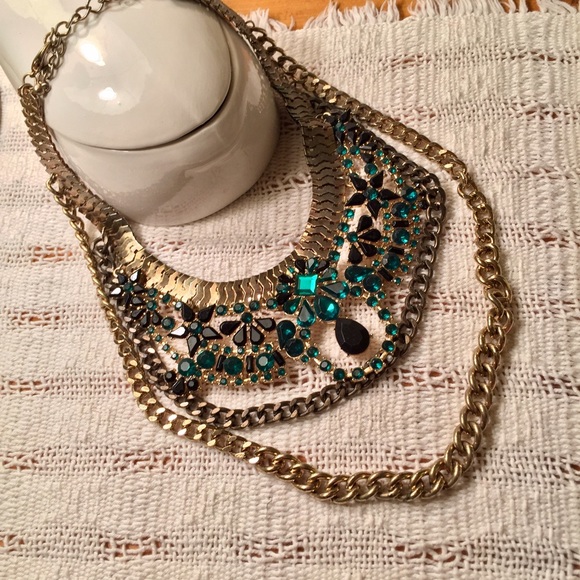 Topshop Jewelry - Oversized statement necklace