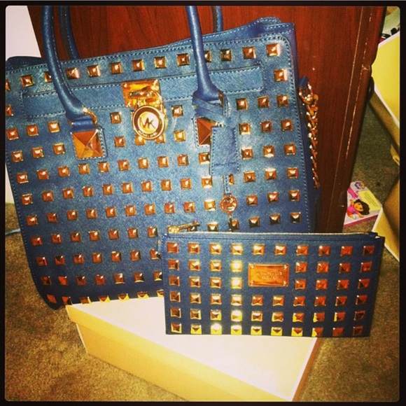 Michael Kors Handbags - Authentic Michael Kors Hamilton
