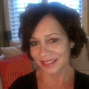 Meet your Posher, Vickie
