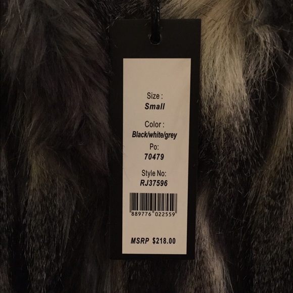 Romeo & Juliet Couture Faux Fur Vest - Picture 3 of 4