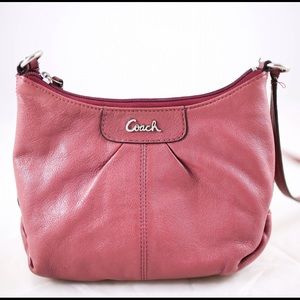 Adorable Coach Crossbody Bag