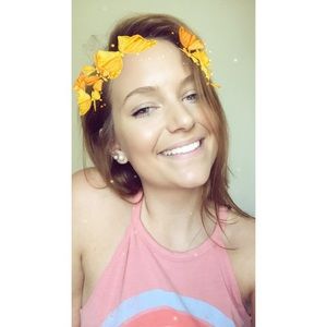 Meet your Posher, Danielle