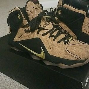 Mens lebron 12 corks