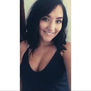 Meet your Posher, Tina