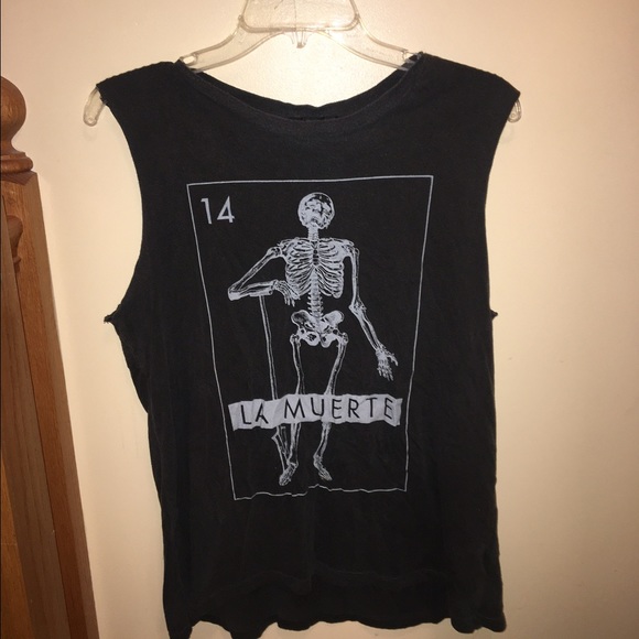 Skelton UO shirt/tank