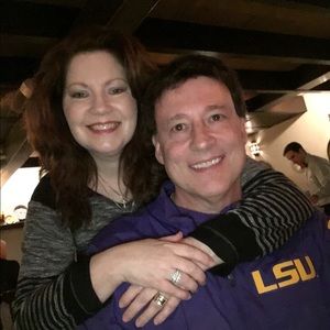 Meet your Posher, Mona