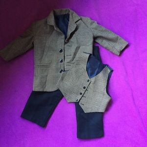 Fouger 3-piece suit