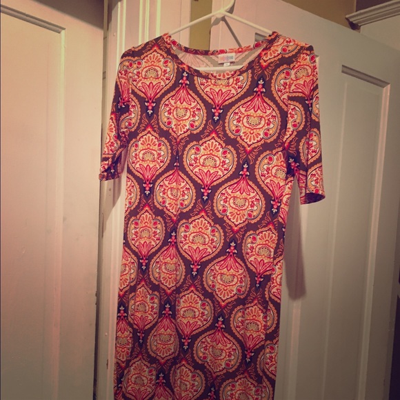 LuLaRoe Dresses & Skirts - LuLa Roe Julia Med - EUC