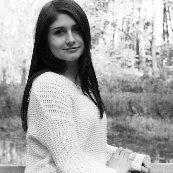 ✨MEET YOUR POSHER✨ - Picture 1 of 1