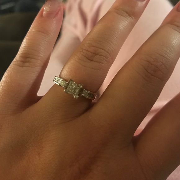 Meet your Posher, Crissi