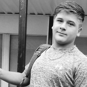 Meet your Posher, Zach