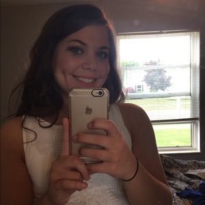 Meet your Posher, Kayla