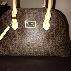 Kenneth Cole Handbag