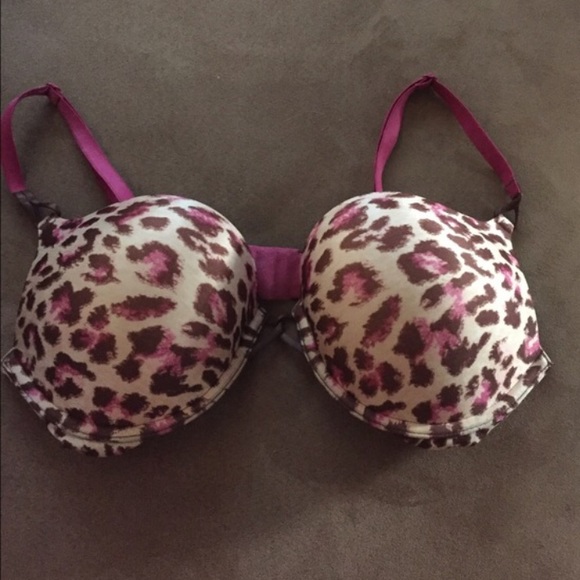 Victoria Secret push up bra 😍