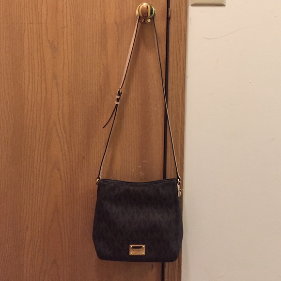 Michael Kors cross body bag