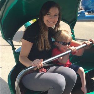 Meet your Posher, Alyssa