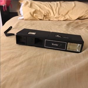 Vivitar 600 Point & Shoot Pocket Camera