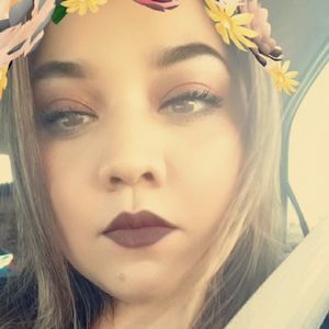 Meet your Posher, Alma