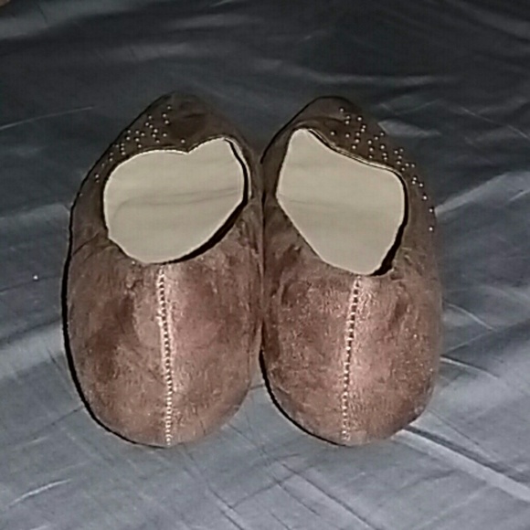 Shoes - Picture 3 of 4