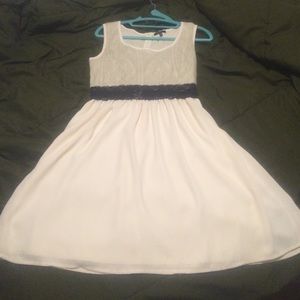 Cream/ black accent dress