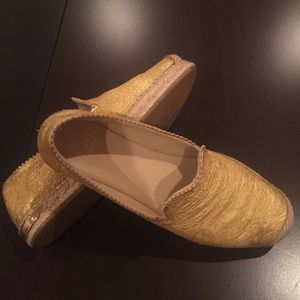 Stuart Weitzman Biarritz Espadrille Gold flats
