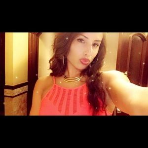 Meet your Posher, Danielle