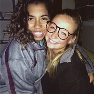 Meet your Posher, Olivia