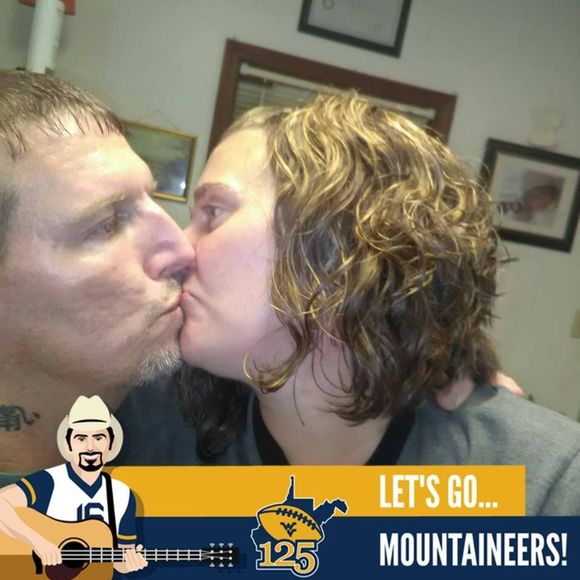 Meet your Posher, Adrienne