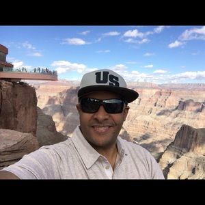 Meet your Posher, Rafael