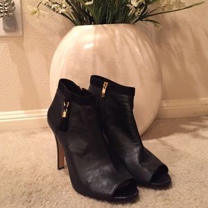 Beautiful Peep-toe Booties