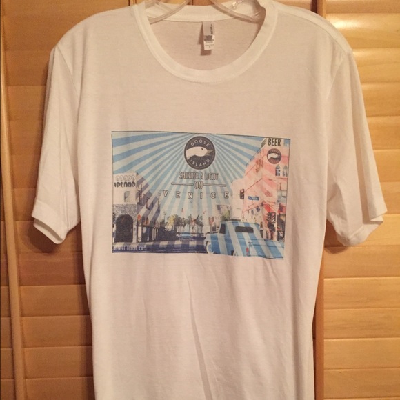 Goose Island 🌴 "Shining a light on Venice" Tee