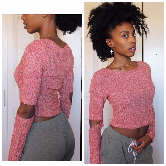 🚨FLASH SALE🚨Pink long sleeve crop top sweater - Picture 3 of 4