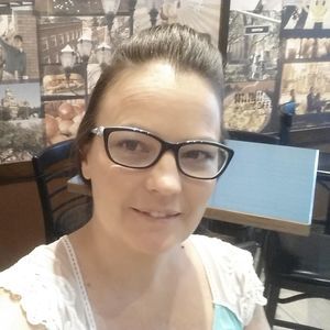 Meet your Posher, Valerie