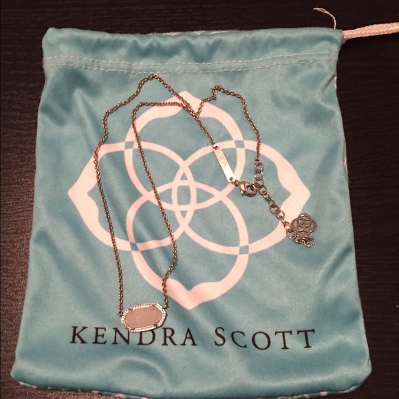 Kendra Scott Elisa necklace