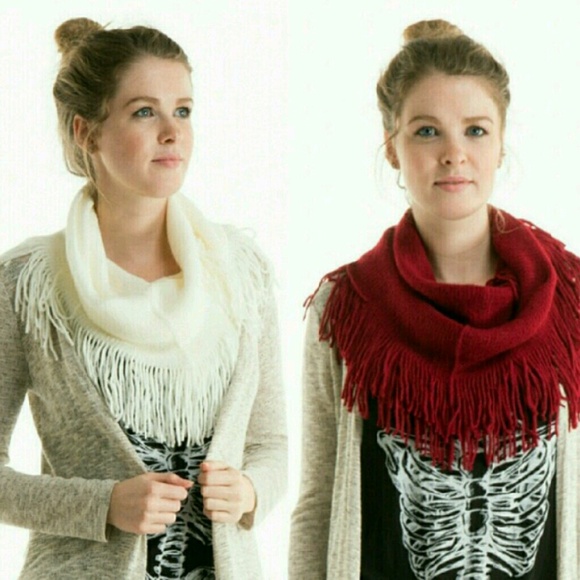 Fashionomics Accessories - •Infinity Scarf•