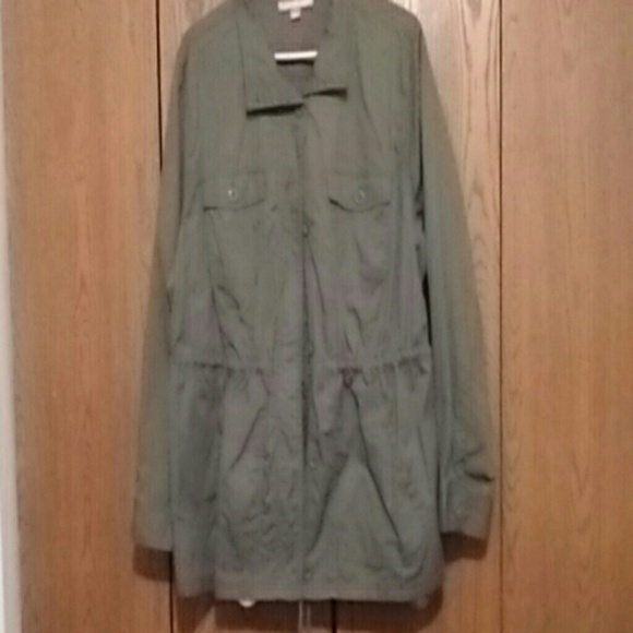 Safari type lightweight jacket / top