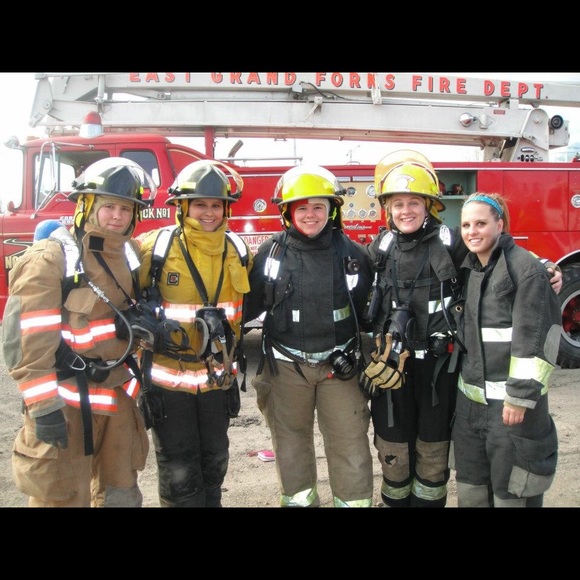 Meet your Posher, Katie - Picture 4 of 8