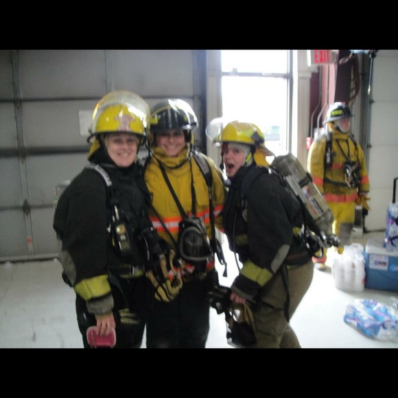 Meet your Posher, Katie - Picture 6 of 8