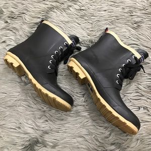 Tommy Hilfiger Combat style rain boots