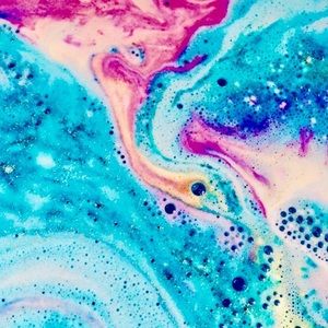 Meet your Posher, Lydia